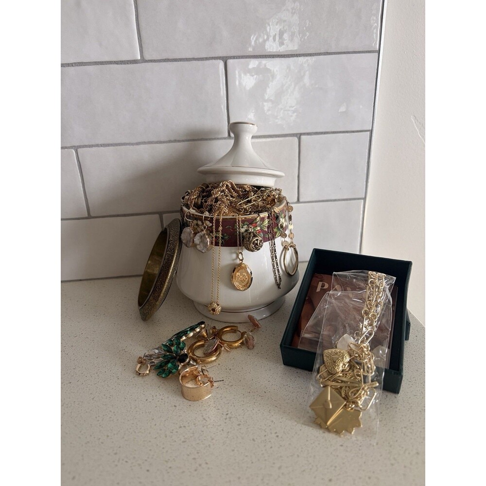 VTG Mystery All Gold Tone Jewelry Jar Necklace Earring Bracelet